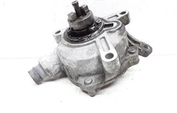 Volvo V70 Vacuum pump 30731825