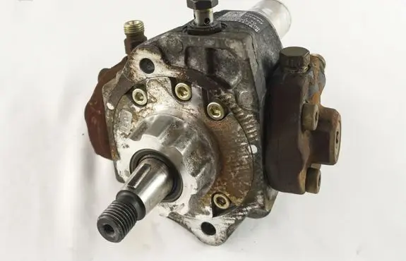 Opel Astra H Fuel injection high pressure pump 8973138622 HU2940000071 04F04304