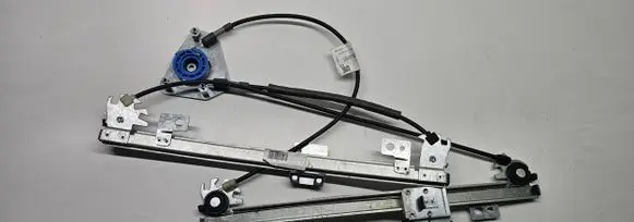 Ford Fiesta Front door electric window regulator 1583670 492591191
