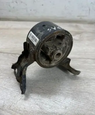 Jeep Compass Engine mount bracket