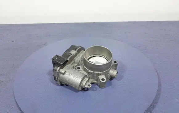 Jeep Grand Cherokee Throttle body valve 04891970AB