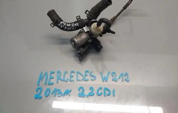 Mercedes-Benz E AMG W212 Water pump A6512000431