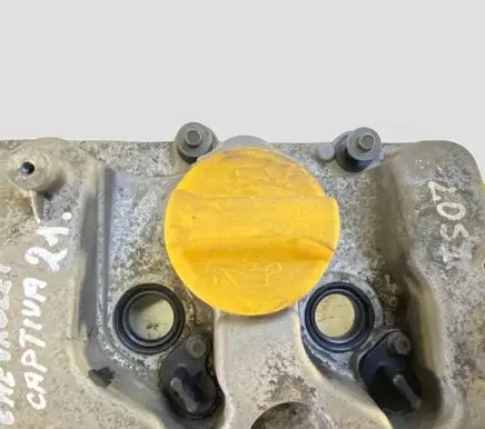 Chevrolet Captiva Rocker cam cover