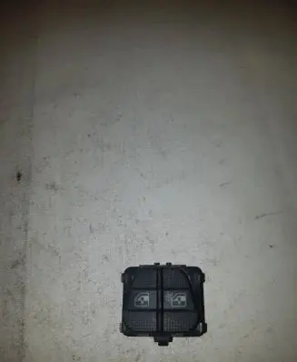 Volkswagen Golf III Electric window control switch 1H2959855