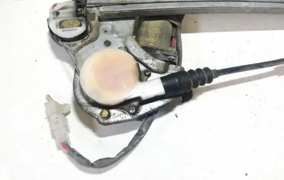 Mazda 626 Rear door window regulator motor 3640161631 36401-61631