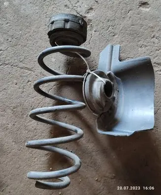 Audi A5 8T 8F Rear coil spring