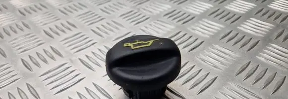 Volvo V70 Oil filler cap 