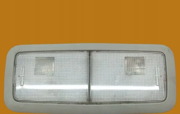 Toyota Avensis T270 Rear seat light 8125005030