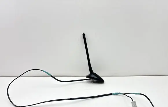 Toyota Auris 150 Aerial GPS antenna V307517C