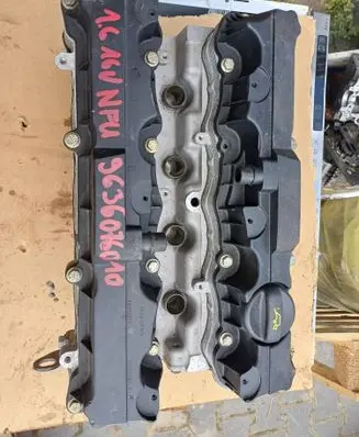 Peugeot 307 Engine head 9636076010