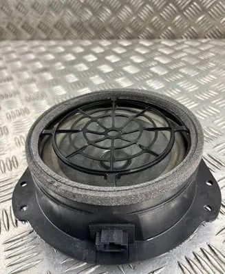 Audi A4 Allroad B9 Rear door speaker 8W5035411