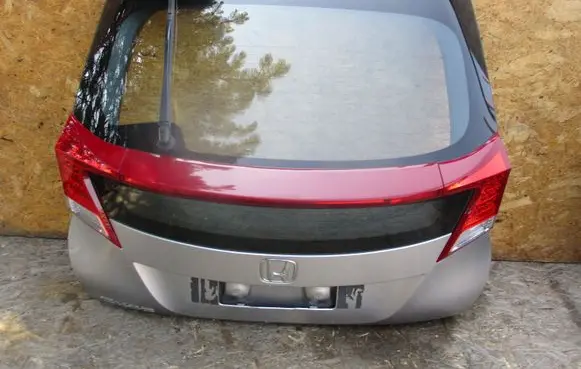 Honda Civic IX Tailgate/trunk/boot lid