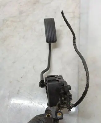 Volvo S40, V40 Accelerator throttle pedal M865642 6PV00830100 30865642