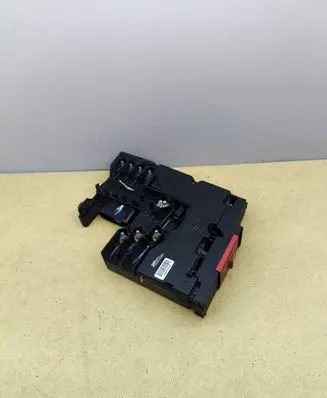 Mercedes-Benz E W212 Fuse box set A2125406650