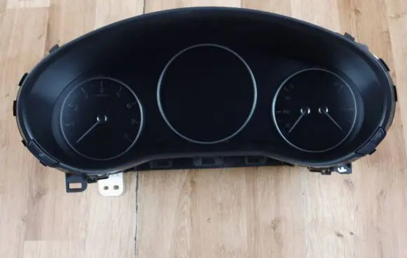 Speedometer (instrument cluster)