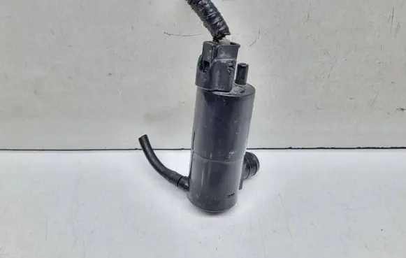 Nissan X-Trail T32 Windscreen/windshield washer pump 30612