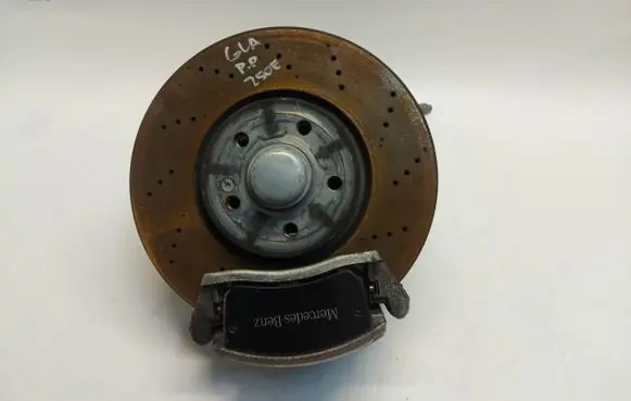 Mercedes-Benz GLA H247 Front wheel hub MERCZWROPIAST696