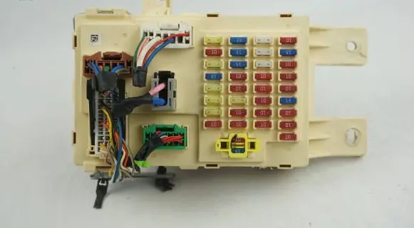 Hyundai H-1, Starex, Satellite Fuse box set 919504H013