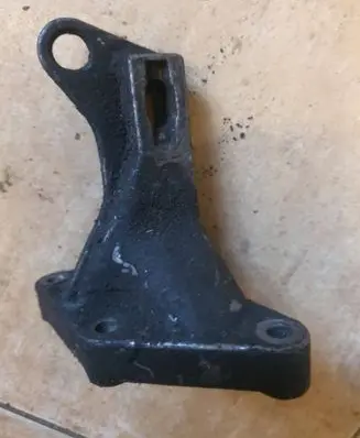 Volkswagen Golf III Gearbox mounting bracket 357199353A
