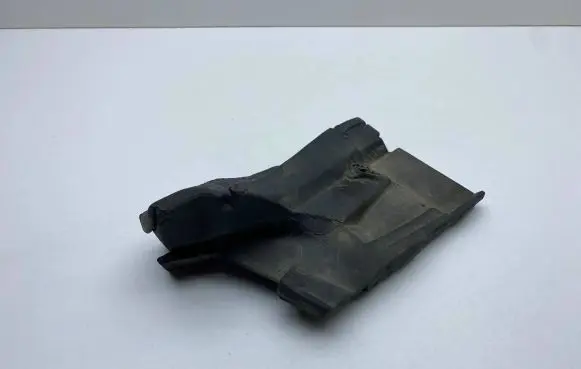 BMW 7 F01 F02 F03 F04 Fender foam support/seal 9131195