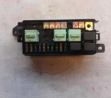 Mini One - Cooper R50 - 53 Fuse box set 13658611 148079008