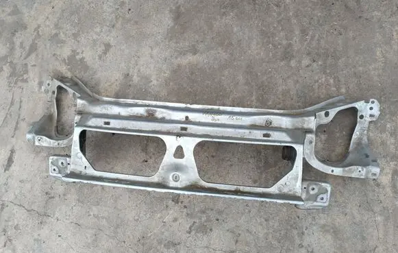 Renault Kangoo I Radiator support slam panel