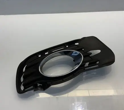 Mercedes-Benz C W204 Front fog light trim/grill A2048850424 2048850424