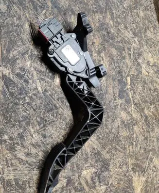 Jeep Compass Accelerator throttle pedal 51942423 6PV010175