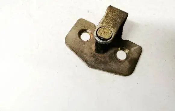 Opel Astra G Rear door lock loop/hook striker 