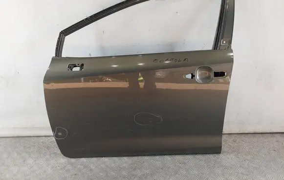 Toyota Corolla E210 E21 Front door 6700202550 6700202540