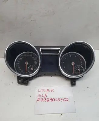 Mercedes-Benz GLE (W166 - C292) Speedometer (instrument cluster) A2929017700 A2929005402 A2929017300