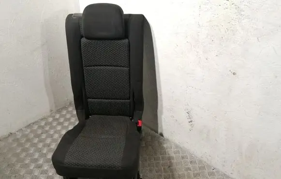 Toyota Verso Rear seat 