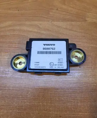 Volvo V70 Alarm relay 8688762 10R023601 737239100274