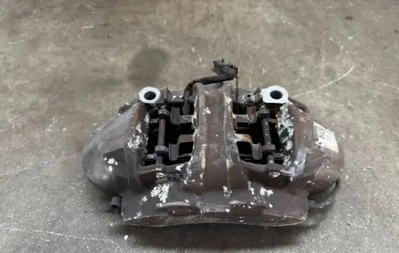 Alfa Romeo Stelvio Front brake caliper 505536490