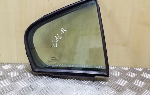 Toyota Avensis T270 Rear vent window glass 6818805060