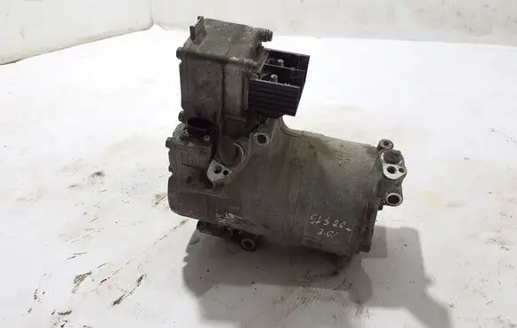 Mercedes-Benz GLS X167 Air conditioning (A/C) compressor (pump) A0008302601