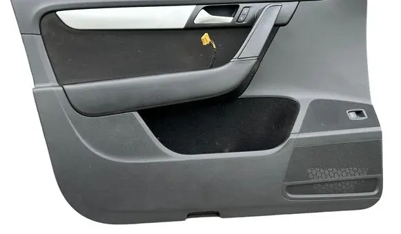 Volkswagen PASSAT B7 Front door card panel trim 3AB867011