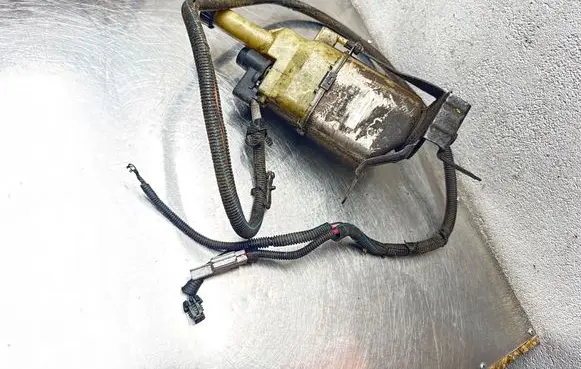 Opel Astra G Power steering pump 26076592 L22D026800 9156554