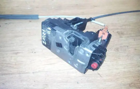 Opel Zafira A Rear door lock 24414134ds