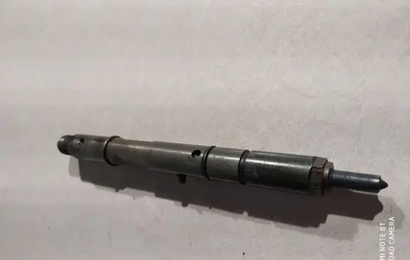 Audi A6 S6 C5 4B Fuel injector