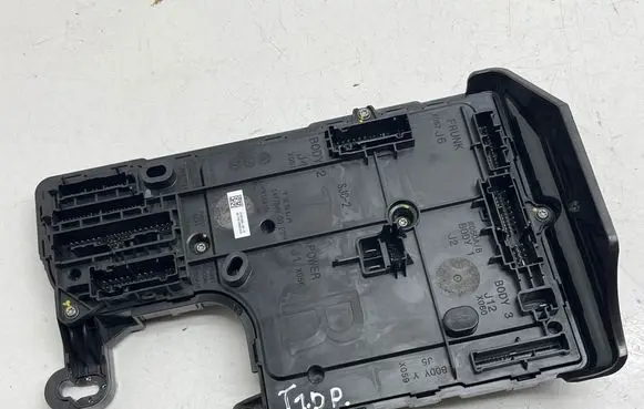 Tesla Model 3 Central body control module 156685300A 156745400B X052