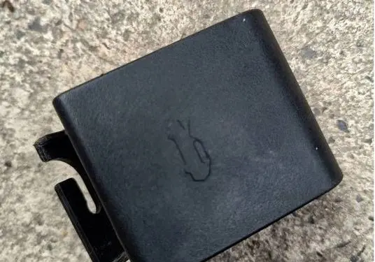 Ford Fiesta Engine bonnet (hood) release handle DSG0A