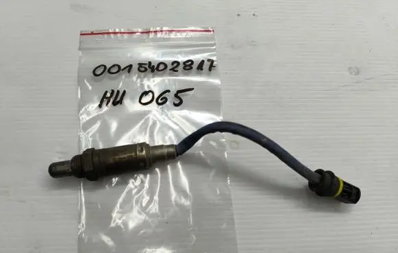 Mercedes-Benz E W210 Lambda probe sensor 0015402817