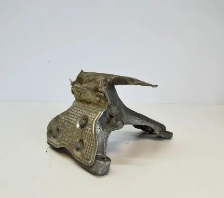 Audi A6 S6 C7 4G Engine mounting bracket 4G0199308E