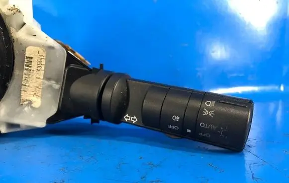 Nissan Pathfinder R51 Gear shift switch/knob 25540EA00B