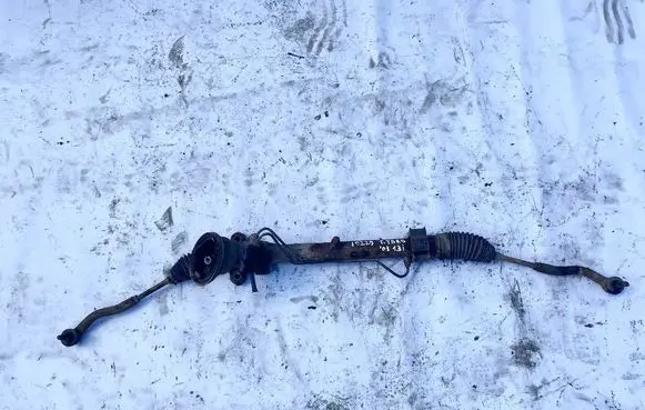 Toyota Yaris Steering rack llhd y086596