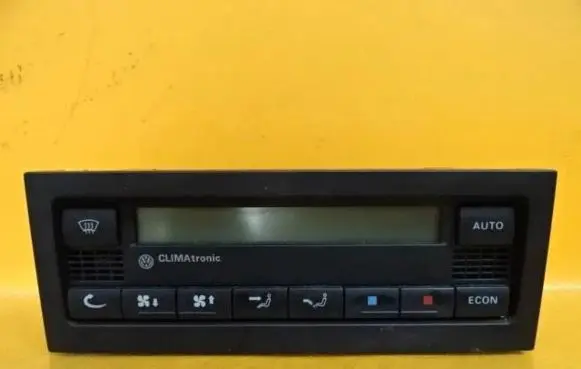 Volkswagen PASSAT B5 Climate control unit