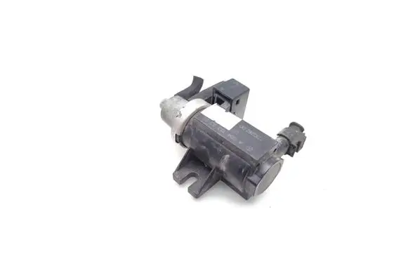 Mercedes-Benz Vito Viano W639 Turbo solenoid valve A0041539328