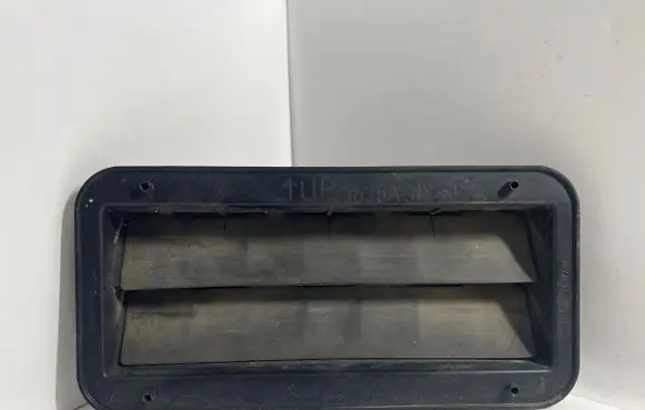 Mitsubishi Pajero Quarter panel pressure vent 7835A012