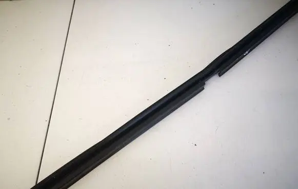 Volvo V70 Front door glass trim molding 